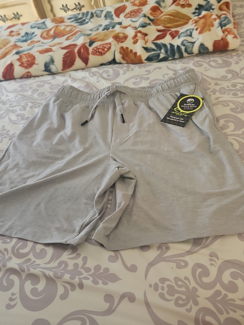 Athletic Works Shorts NWT Gray W Drawstring XL 14/16 Moisture Wicking